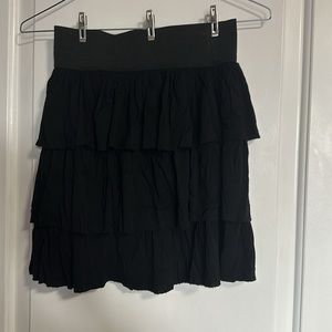Black mini flowy skirt - 5 for $25 for items marked with ⭐️